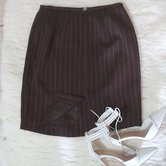 Harve Bernard Brown & White Pin Stripe Skirt - Picture 3 of 4